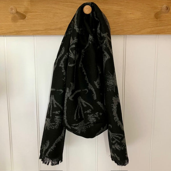 The Botanic Scarf Black & Grey is a fabulously stylish, warm & cosy Gentlemen's scarf