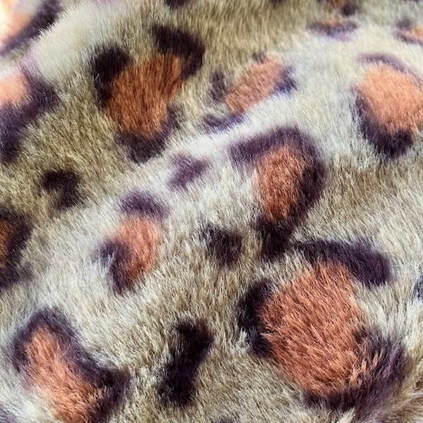 The Cita Snood Leopard Print Khaki in this gorgeously soft faux fur is cosy & warm