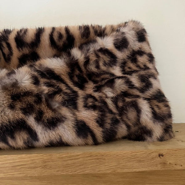 The Estelle Faux Fur Snood Leopard Print is an on-trend style with luxurious cosy warmth