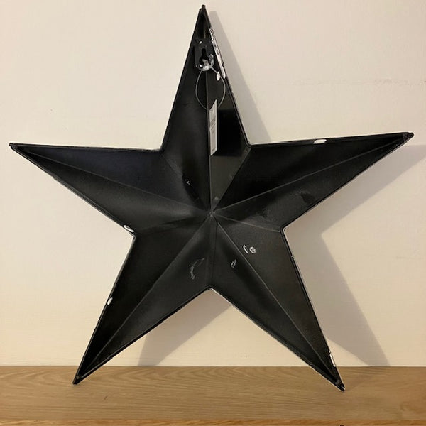 Metal Barn Star White (Medium) is part of our Barn Star range, that are believed to bring luck and good fortune to those that hang them in their home
