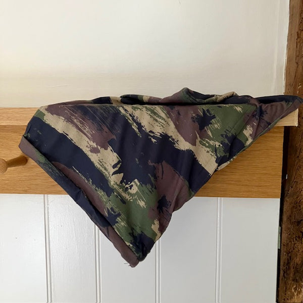 Abella Snood Camo keeps the neck area lovely and warm during cold weather
