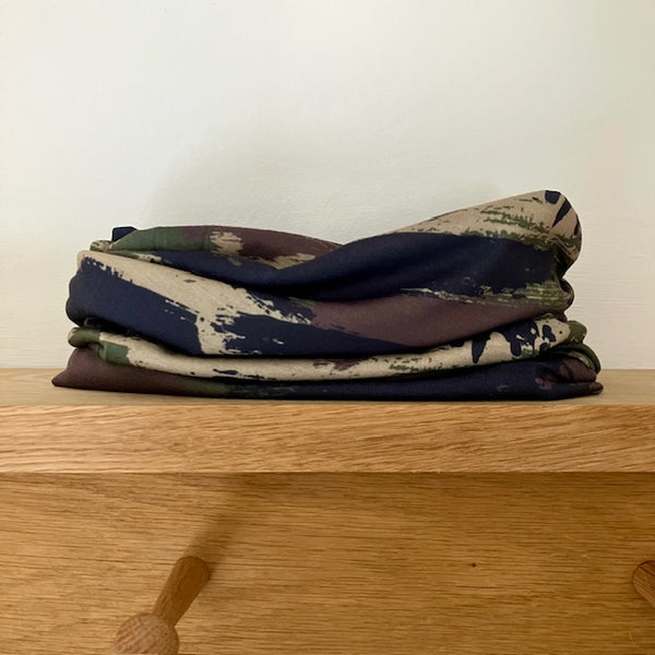 Abella Snood Camo has fabulous earthy, contrasting colours and will keeps the neck super snug, warm and cosy