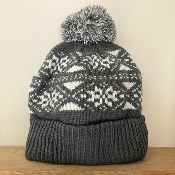 The Alva Hat Grey is a super warm and cosy insulated hat, ideal for keeping kids warm in the cold weather