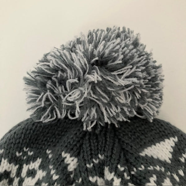 The Alva Hat Grey is a super warm and cosy insulated hat, ideal for keeping kids warm in the cold weather