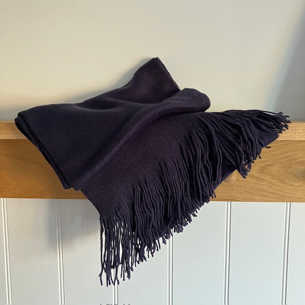 The Aren scarf is fabulously soft in this fine knit  that will keep the neck cosy and warm 
