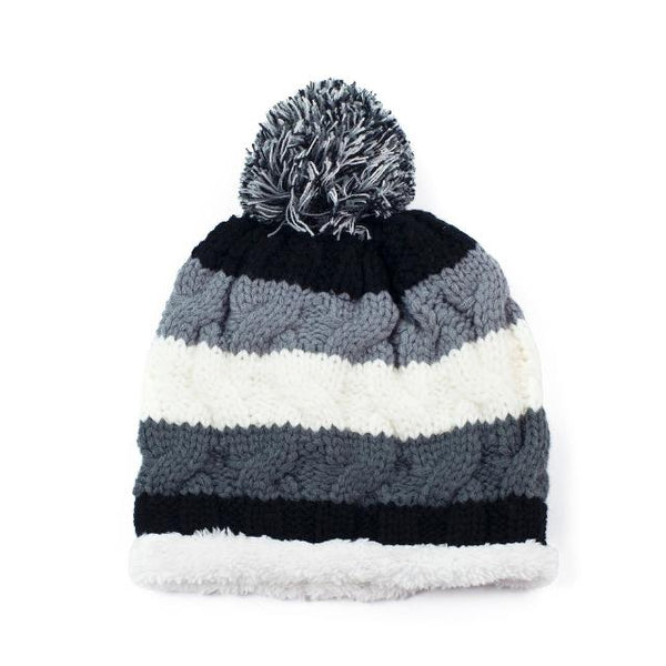 The Bailey Hat Black & Grey is a super warm and cosy insulated hat, ideal for cold weather