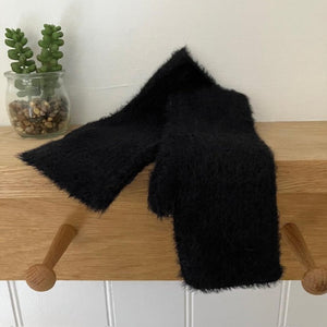 Carmen Fingerless Gloves Black are incredibly soft & fluffy