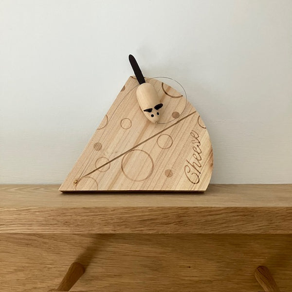 The adorable Little Cheese Board with Mouse and a wire cutter is ideal for those cosy night in snacks