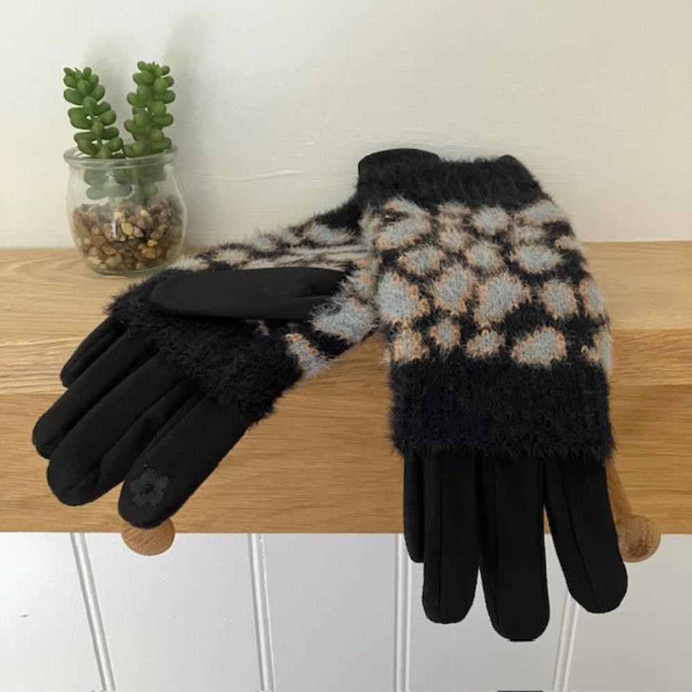 Fabulous gloves with overlapping animal print wrist warmers