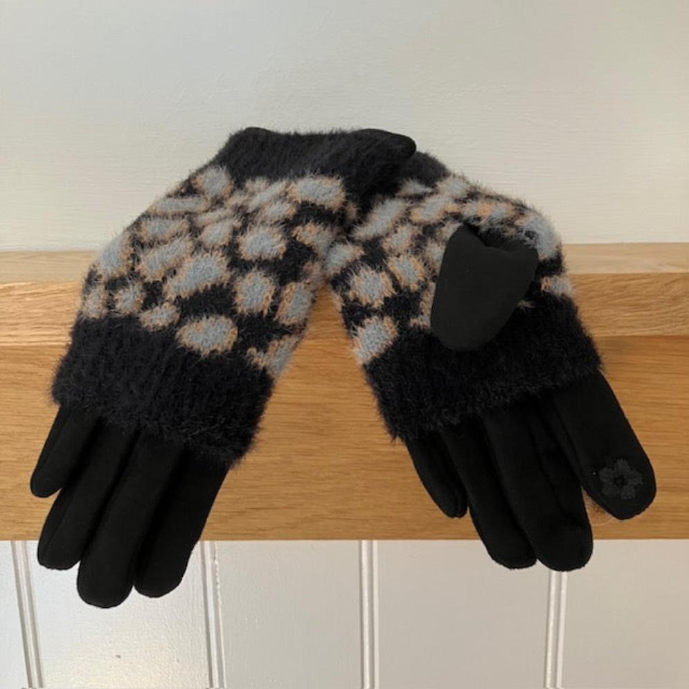 Fabulous gloves with overlapping animal print wrist warmers