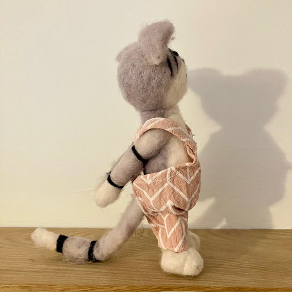 Introducing "Clementine Cat" - Felt Friends make thoughtful gifts and cosy home decor