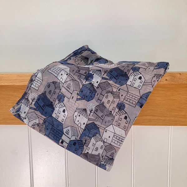 The Cosy Town scarf is a gorgeous light weight scarf made from polyester