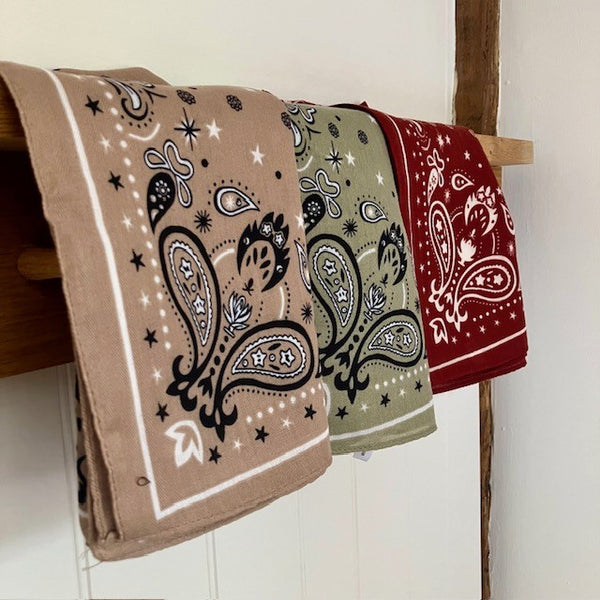 The Dolly Scarf is available in 3 different colourways