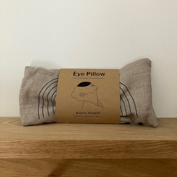 Eye Pillow Natural is a wonderfully cosy and relaxing weighted eye pillow