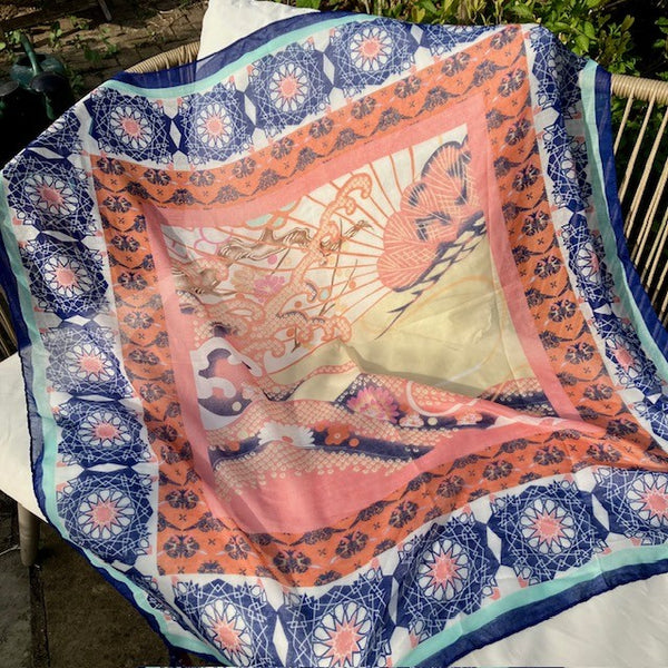 The Fuji Scarf is a gorgeous boho cosy scarf that will elevate any outfit with it's gorgeous colours and design