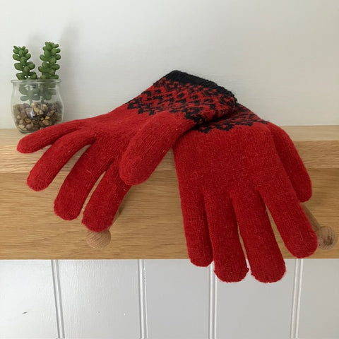 The Hilde Gloves Red & Black are a wonderful warm and Nordic designed glove with a double layer knit