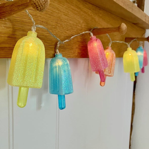 Super cute lighting garland for a nursery, playroom or kids bedroom