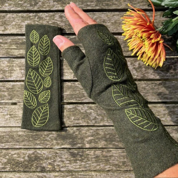 The Ivy Fingerless Gloves are super neat and ideal if you want all your fingers free, but still have lovely warm hands