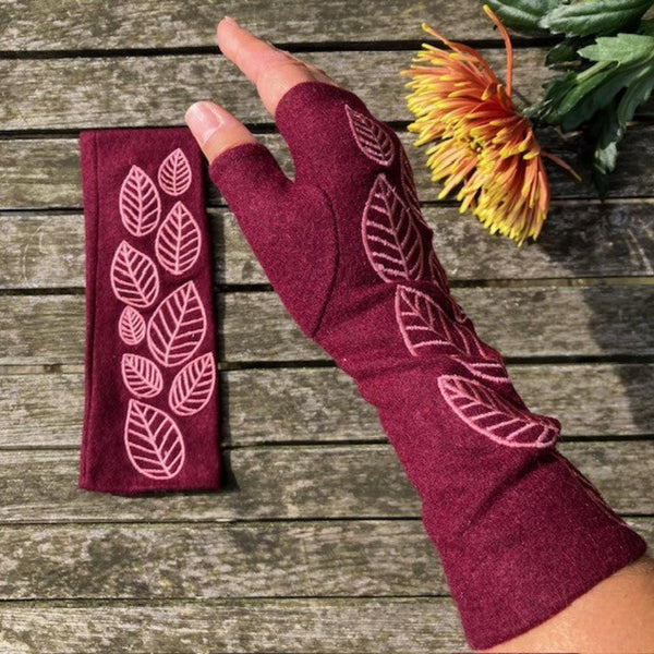 The Ivy Fingerless Gloves are super neat and ideal if you want all your fingers free, but still have lovely warm hands