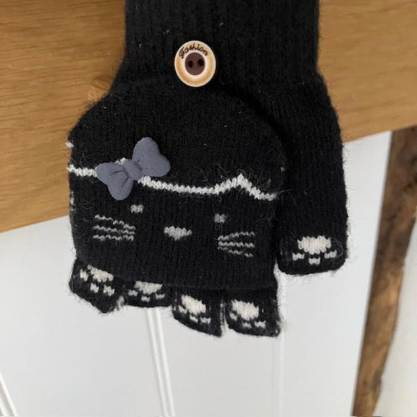 Kitty Mittens Black are wonderful fingerless gloves with overlapping finger warmers, ideal for toddlers