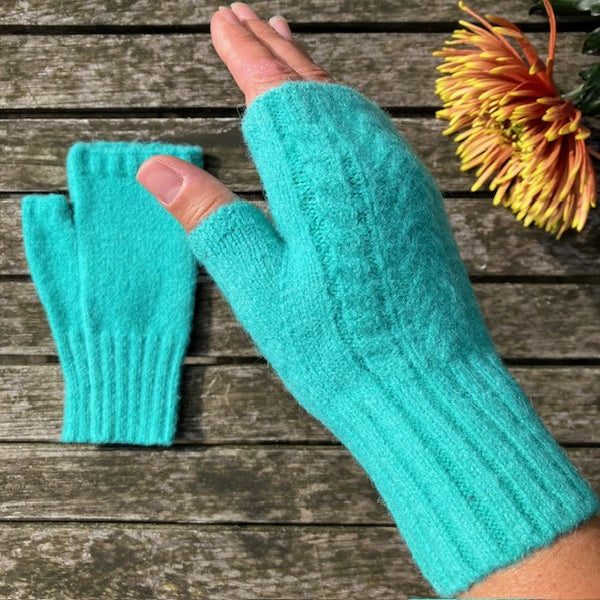 The Mildred Cashmere Fingerless Gloves Turquoise are luxurious and ideal if you want your fingers free but still have lovely cosy and warm hands