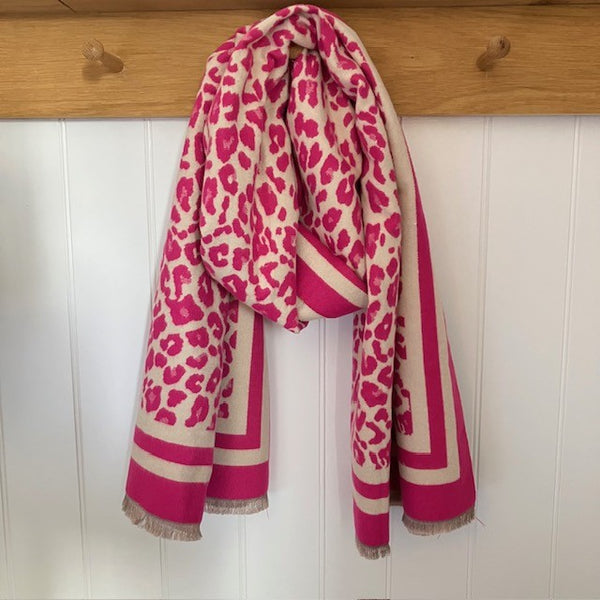 The Nala Pink is a stunning scarf that will without doubt help you stand out from the crowd