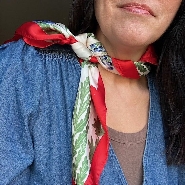 The Poppy Scarf has multiple colours that can add a pop of colour to any outfit