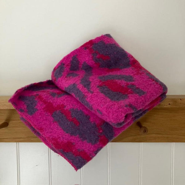 The Riley Leopard Print Knitted Scarf Pink in these fabulous bold colours is super soft and cosy