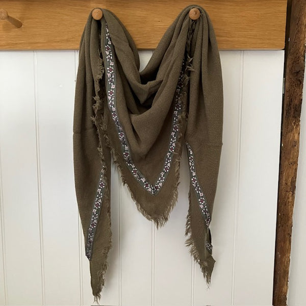 The Samantha Scarf Khaki is a super pretty light-weight, triangle scarf that will add cottage-core, whimsy chic to your wardrobe