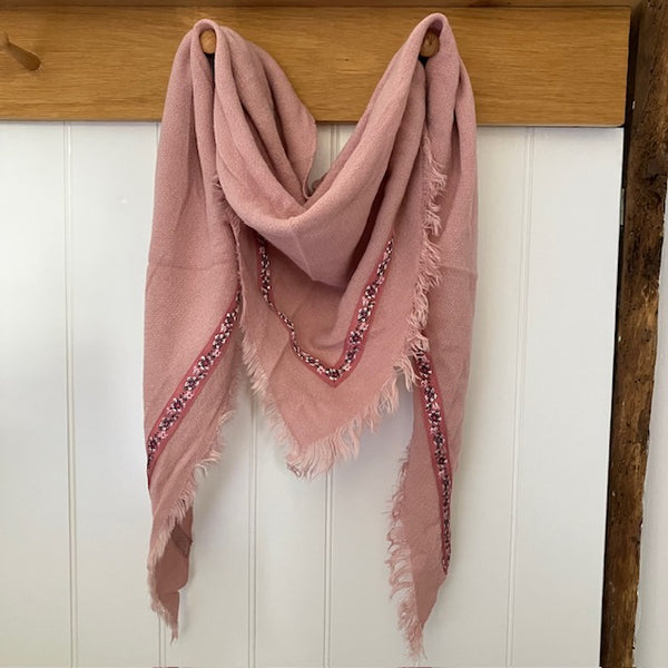 The Samantha Scarf Pink is a super pretty light-weight, triangle scarf that will add cottage-core, whimsy chic to your wardrobe