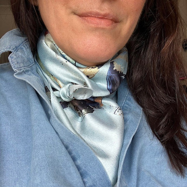 The Seatherny Scarf Blue is made from silk and viscose