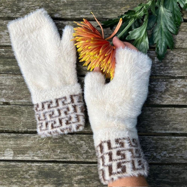 The Tess Fingerless Gloves Cream are fabulously soft, fluffy and incredibly stylish