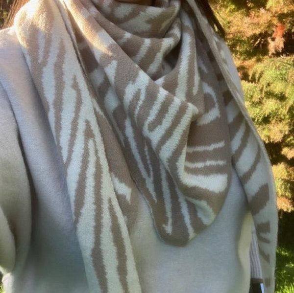 The Wren Scarf Ecru is a fabulous unique design that will keep you super cosy & warm